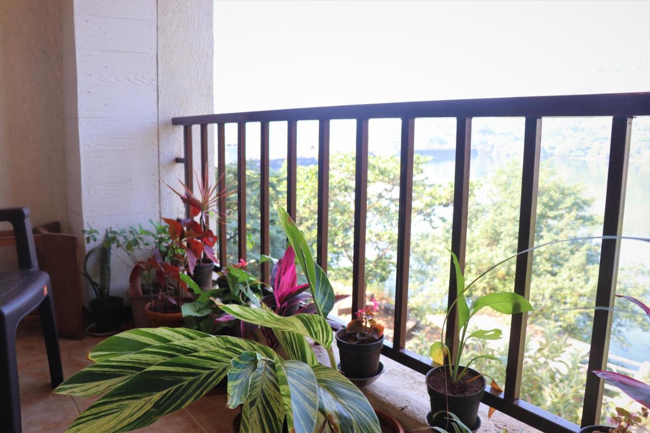 Portofino Apartment Lavasa Bagian luar foto