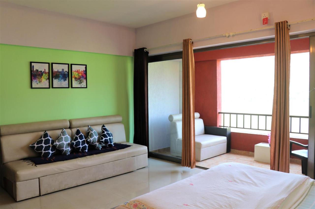 Portofino Apartment Lavasa Bagian luar foto